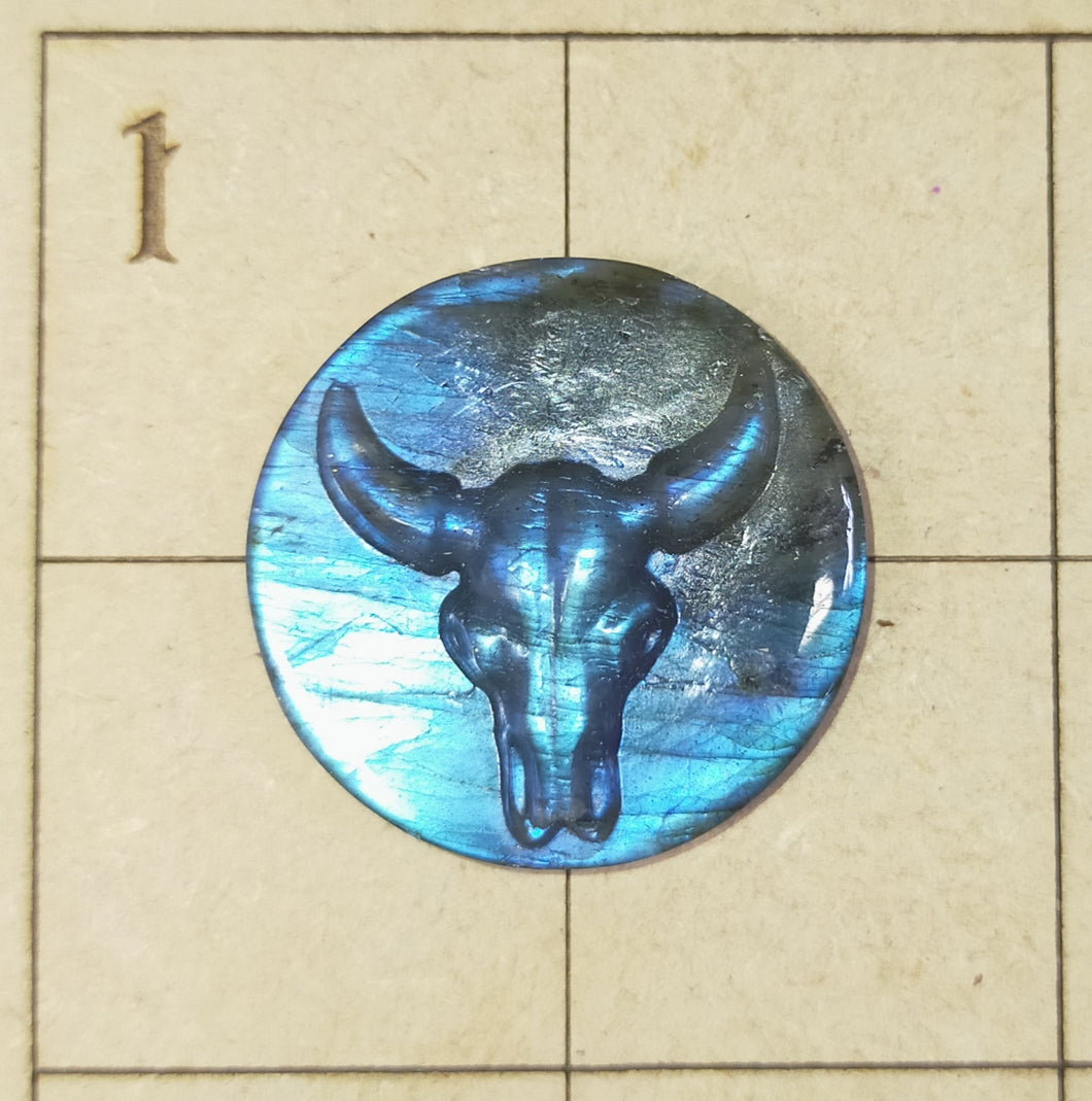 Labradorite carved ox cabochon